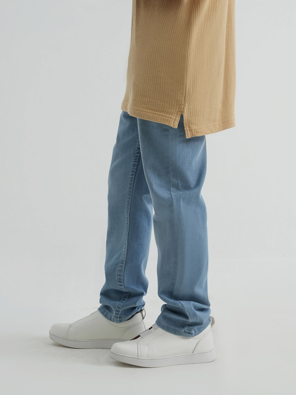 "CAPERS" Straight Fit Denim Pant