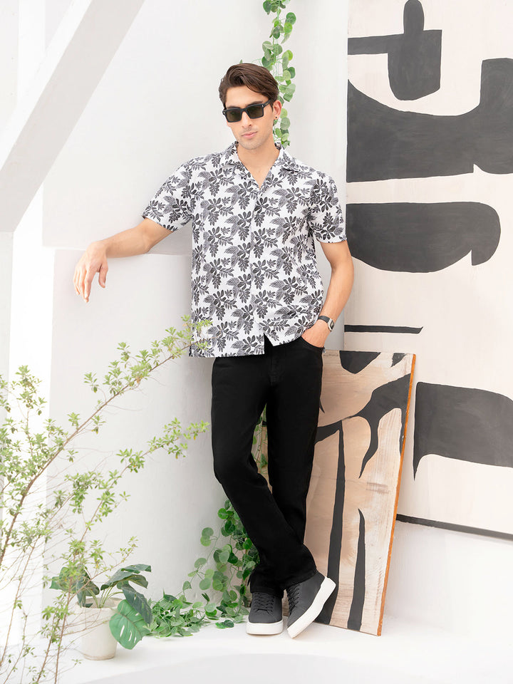 "VAEH" Printed Regular Fit Casual Shirt
