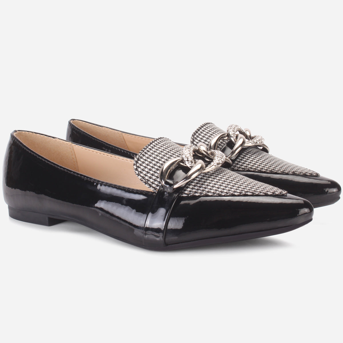 pointed pumps flat