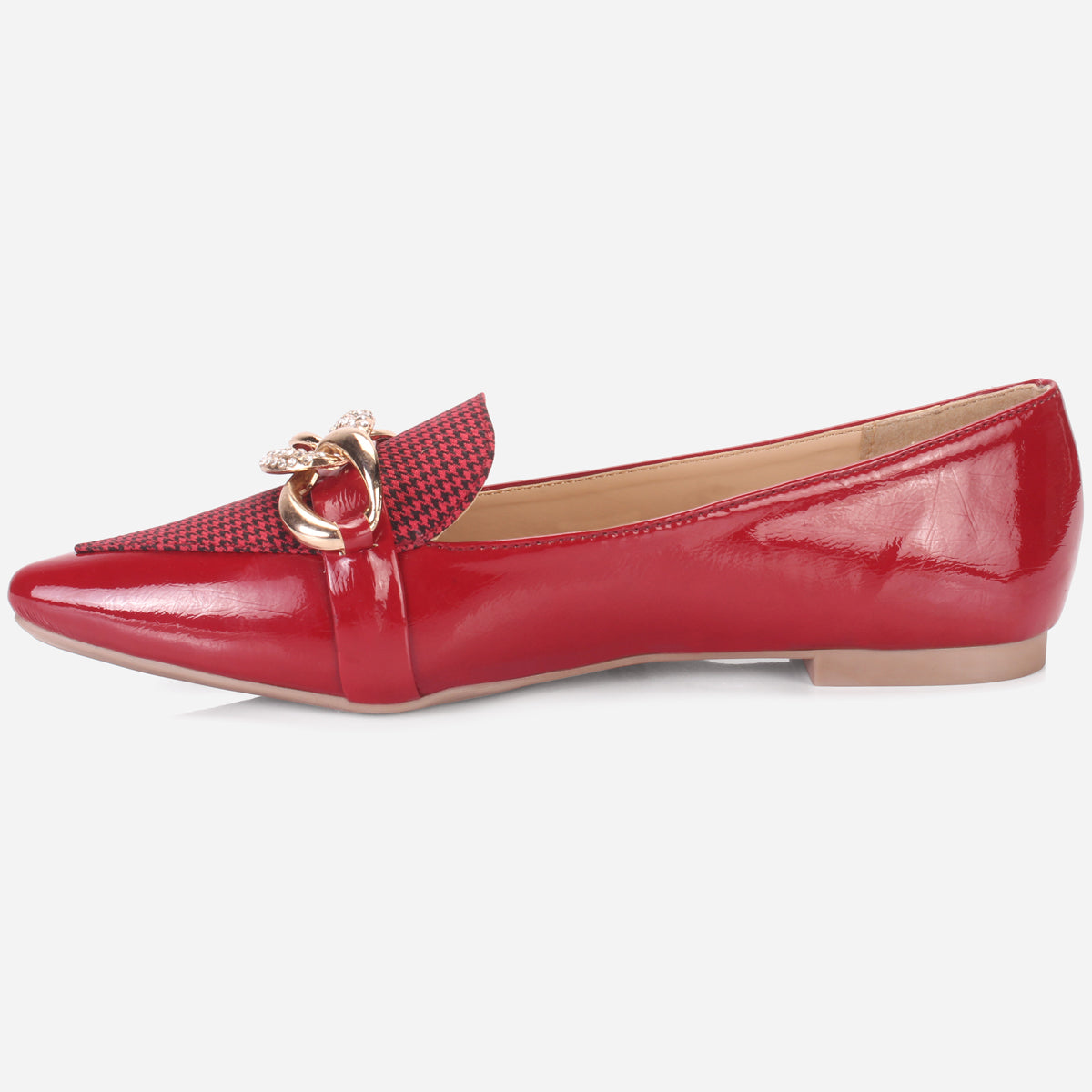 pointed pumps flat