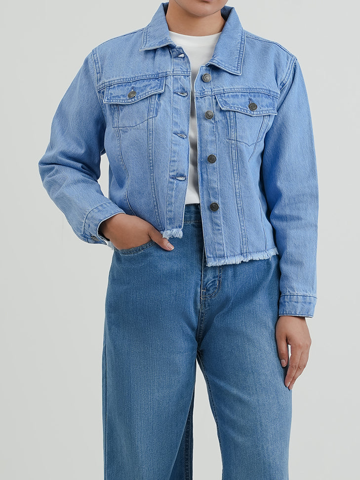 files/Denim-Jacket_8fa6cfc9-11df-4597-8eb5-46802d6a99d7.jpg