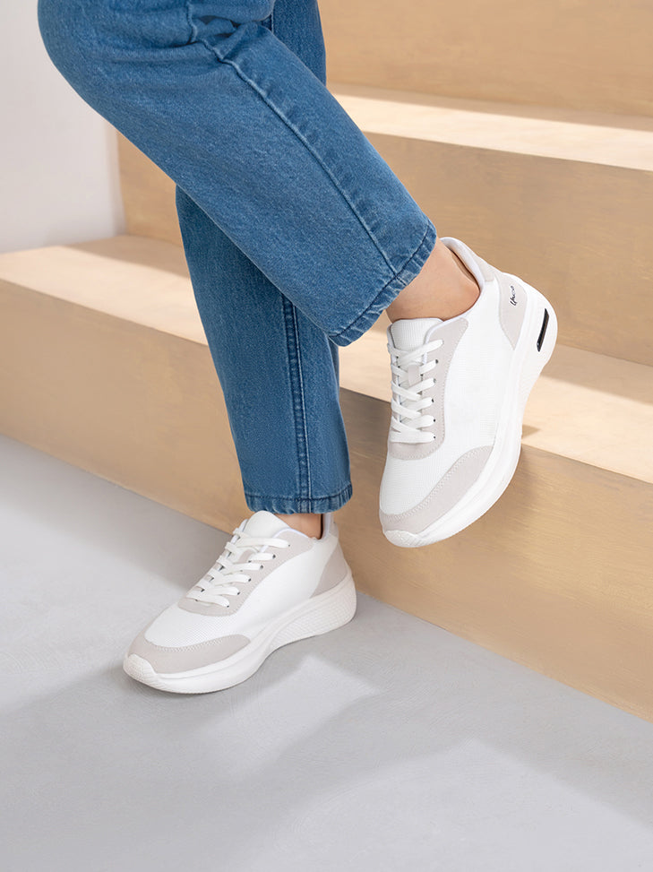 files/Trainers_7a1af4c8-e3ea-469b-ac5a-2c4207c48807.jpg