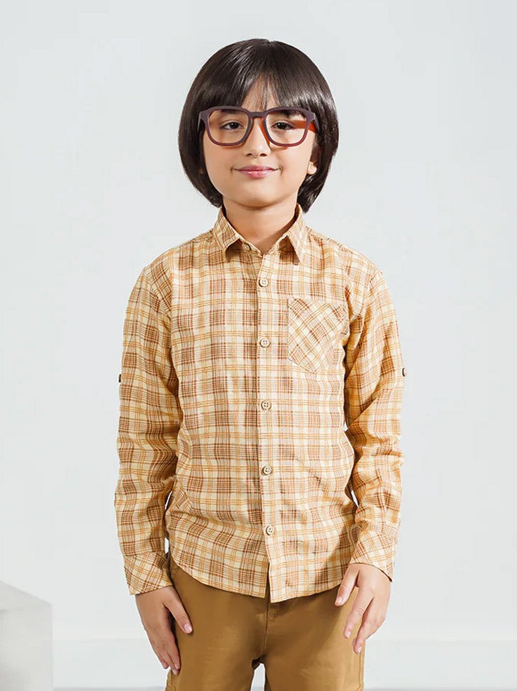 files/casual-boy_6a1cf83b-e6b4-4ef2-91d7-39bbf8347a76.jpg