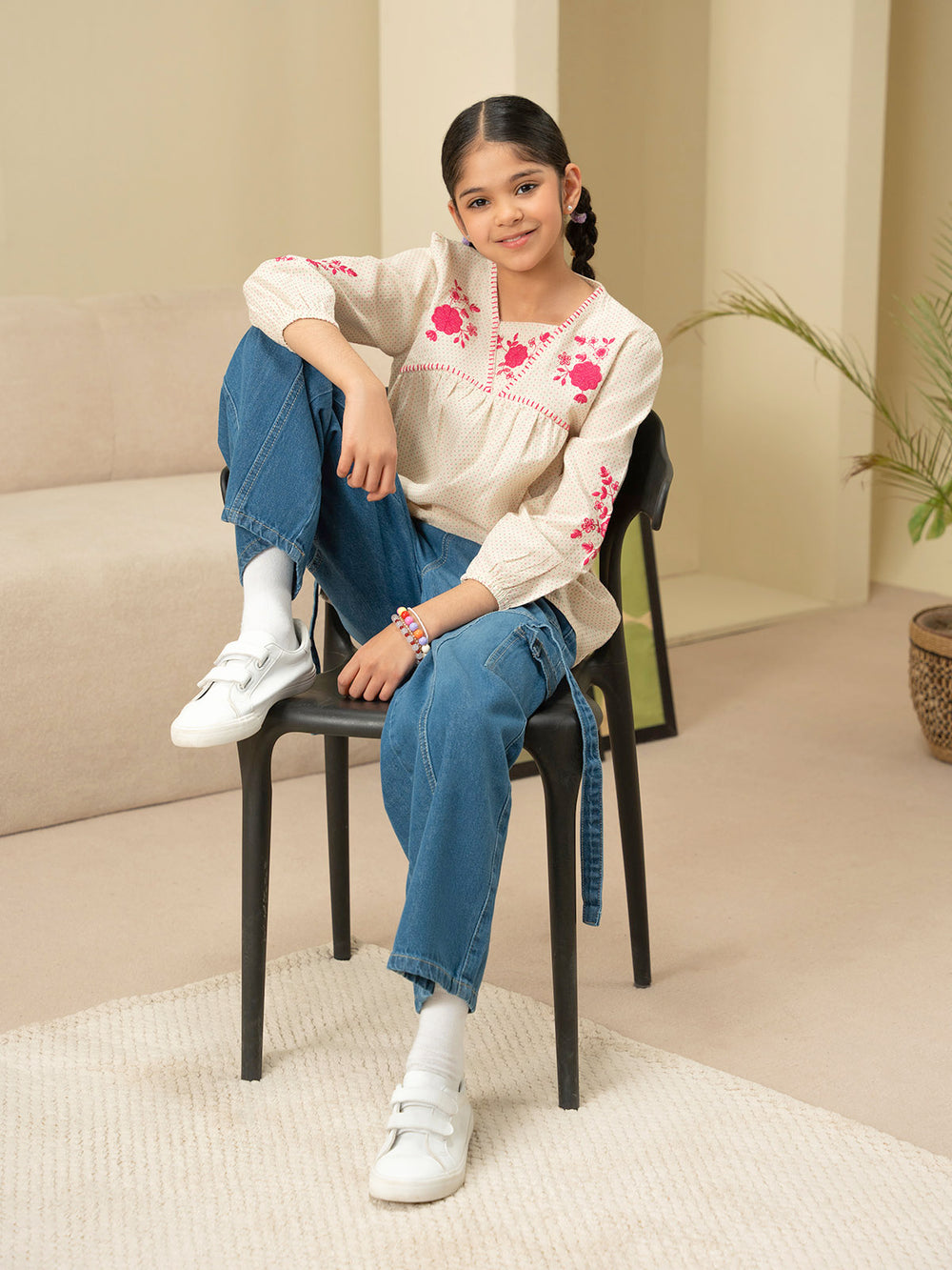 "CARME" Embroidery Regular Cotton Top