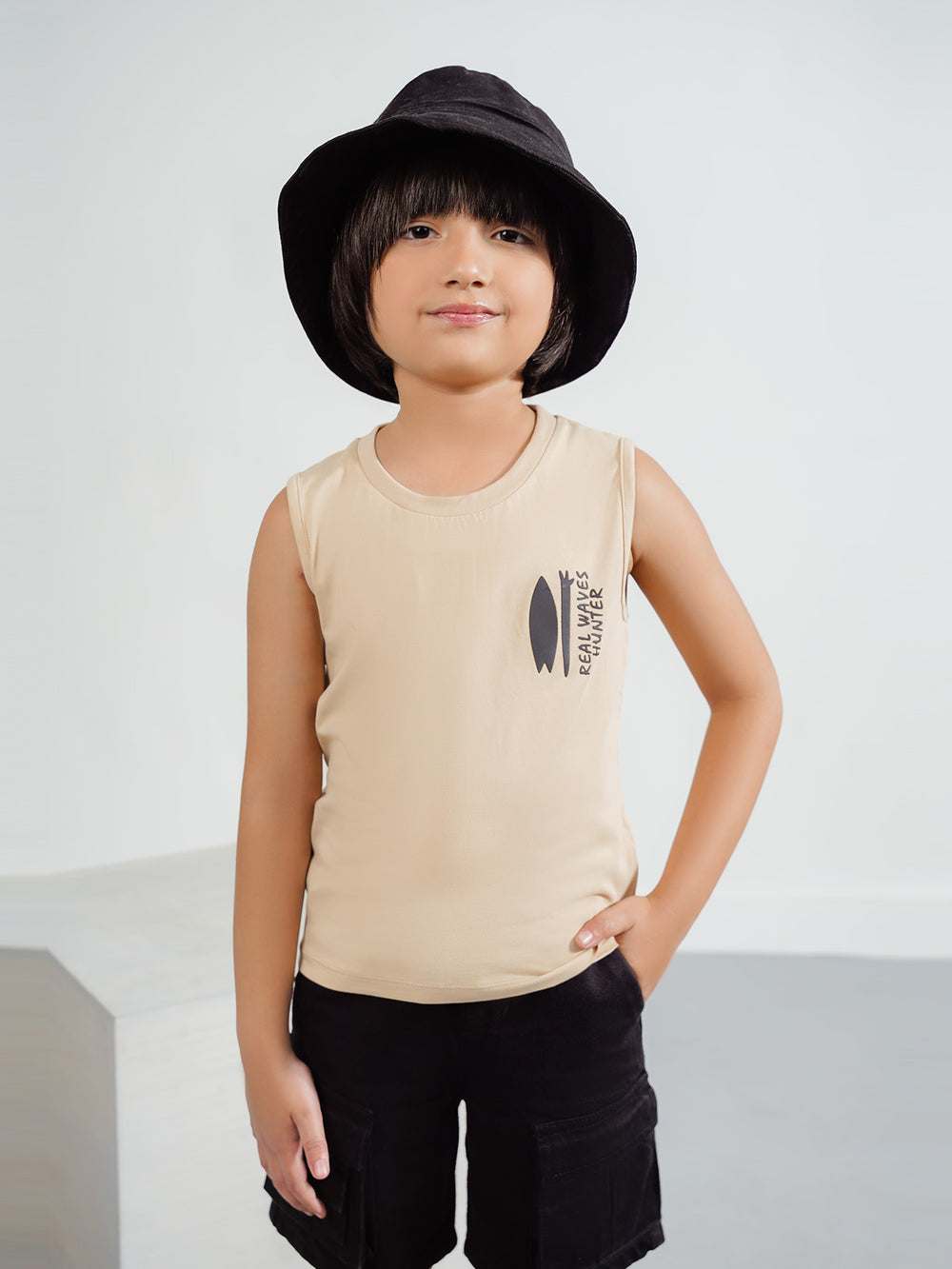 "URARA" Basic Regular Fit Tank Top