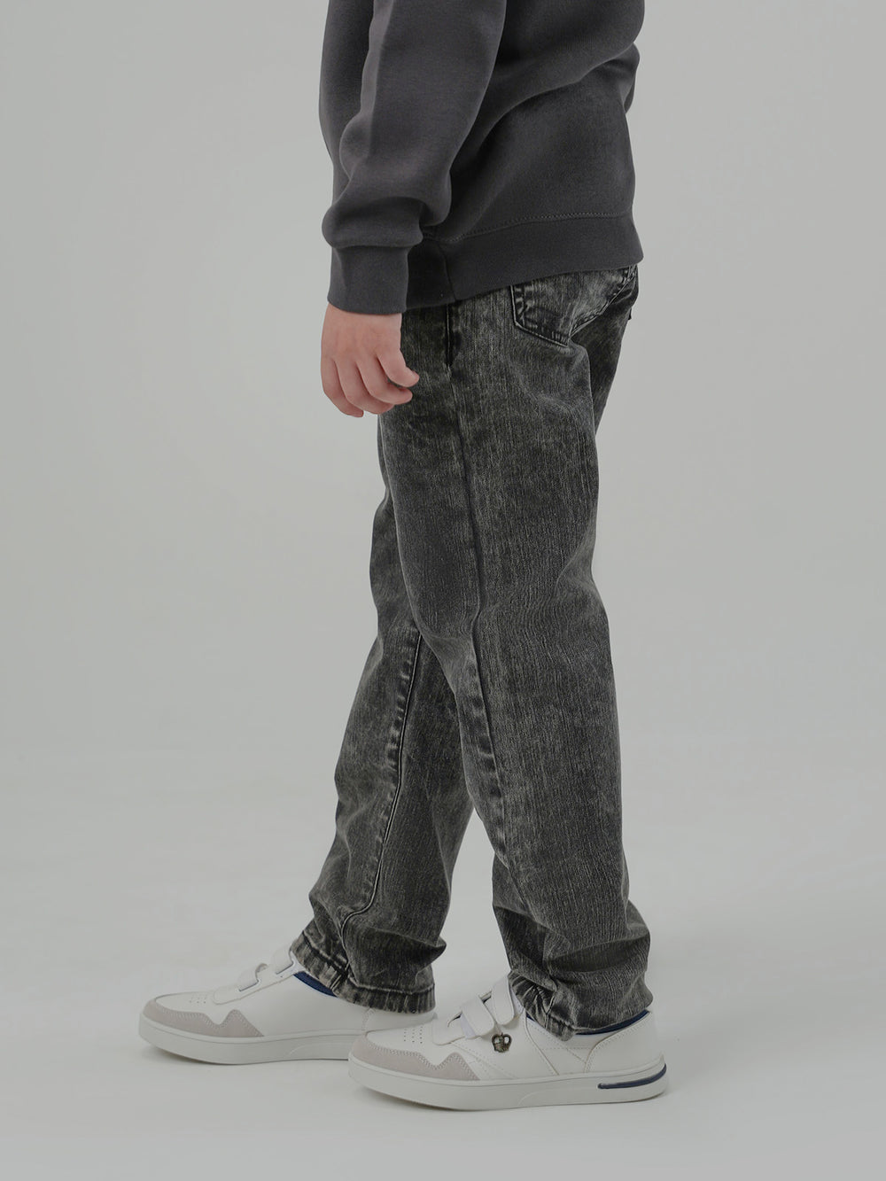 "NIVARD" Casual Straight Fit Denim Pant