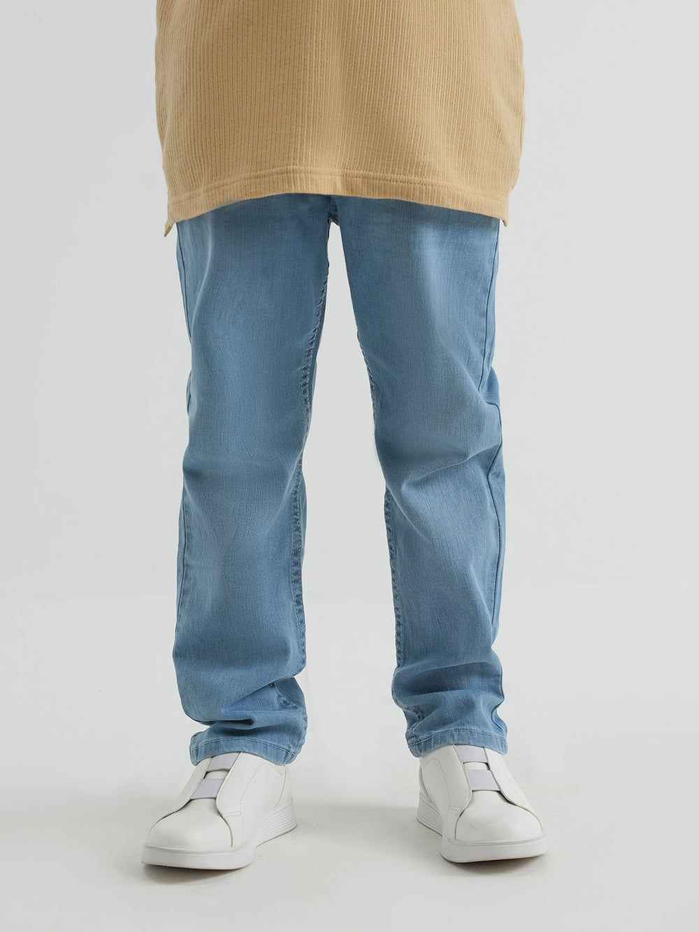 "CAPERS" Straight Fit Denim Pant