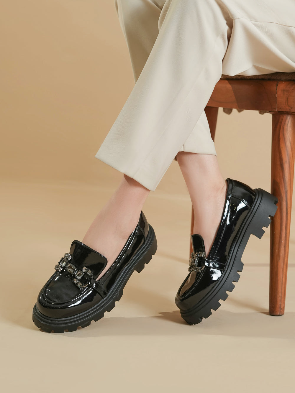 Women "OZCOLLO" Chic Look Loafer Shoes