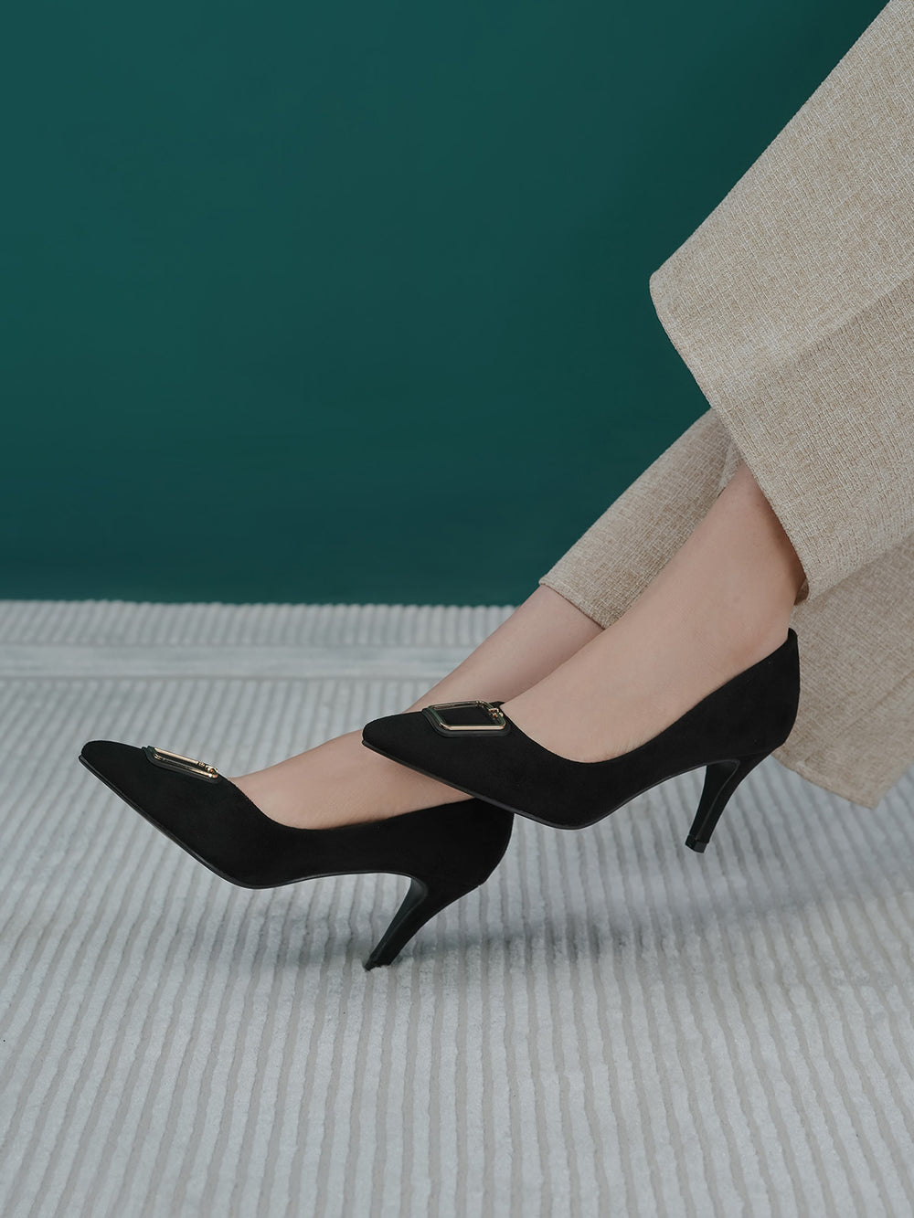Women "NOXOLO" Sharp Pointed Toe Courts