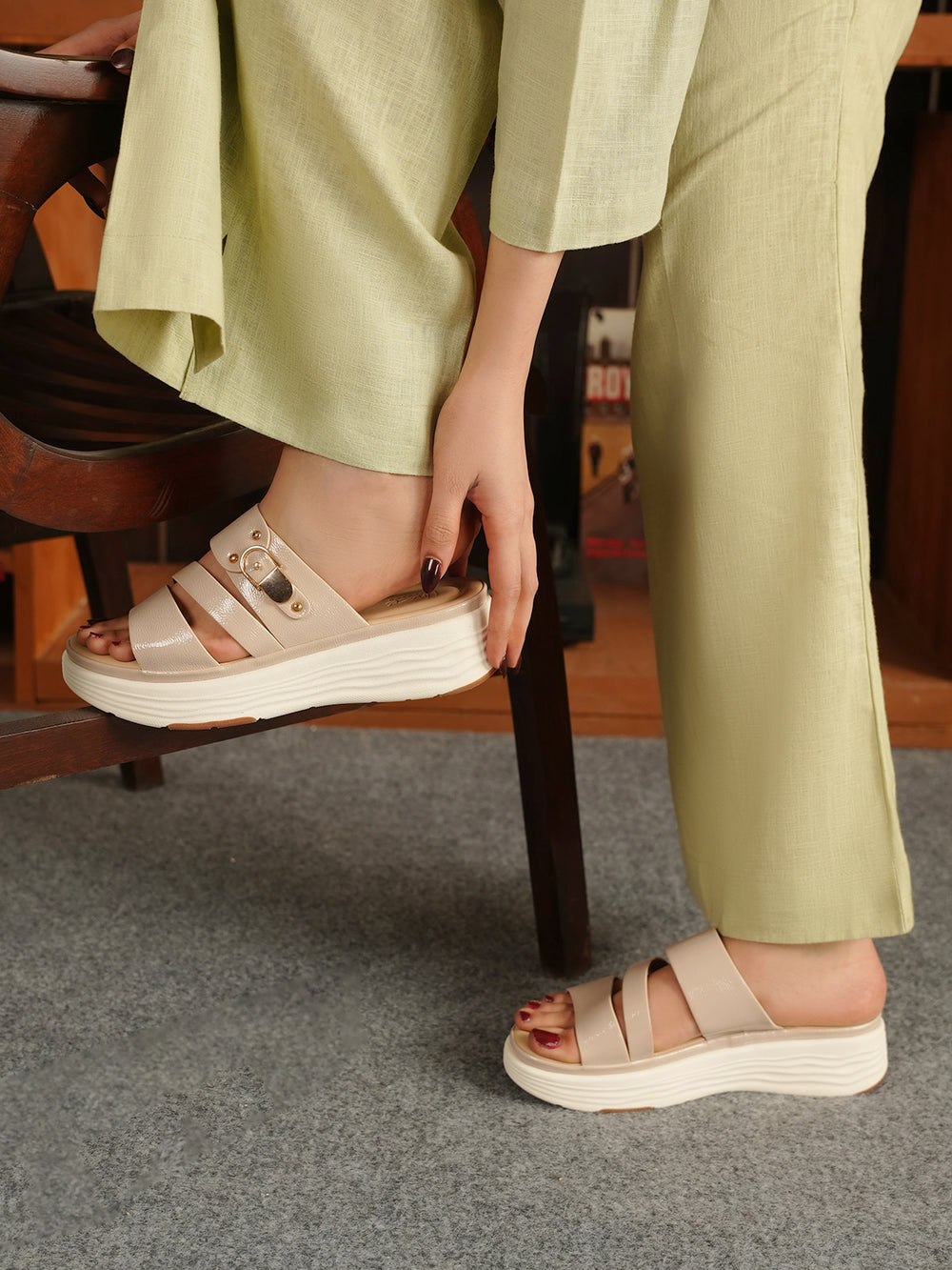 Women "AVERY" Sip On Wedge Slippers