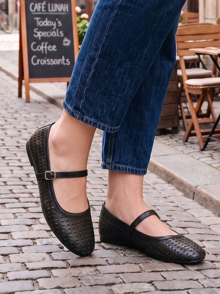 Women "AISLE" Elegant Buckle Court Shoes